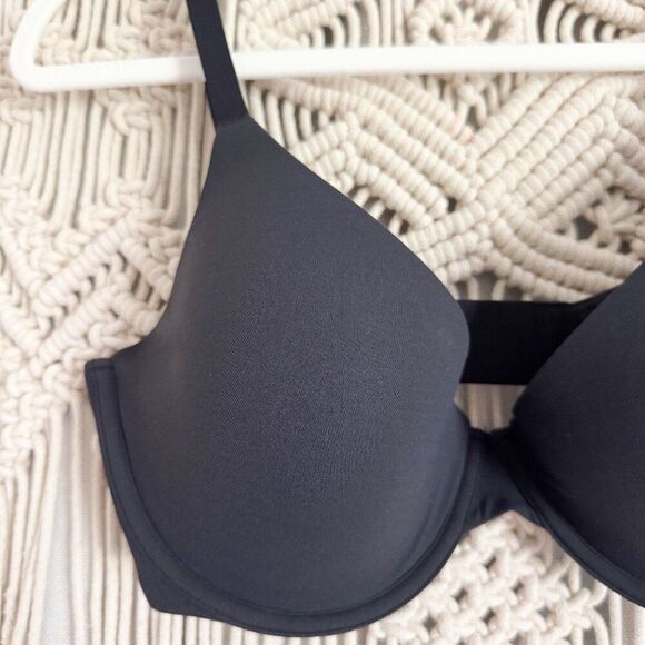 SKIMS Black Bra - Picture 2 of 11